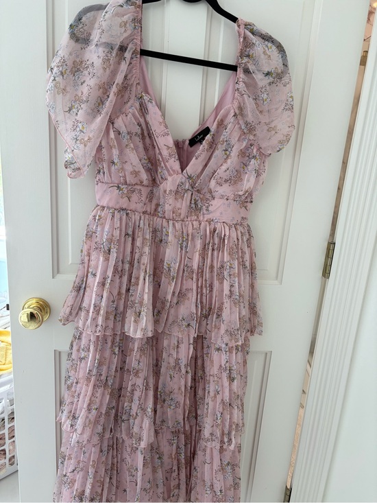Lulus Dresses & Skirts - Pink Floral Tiered Maxi Dress